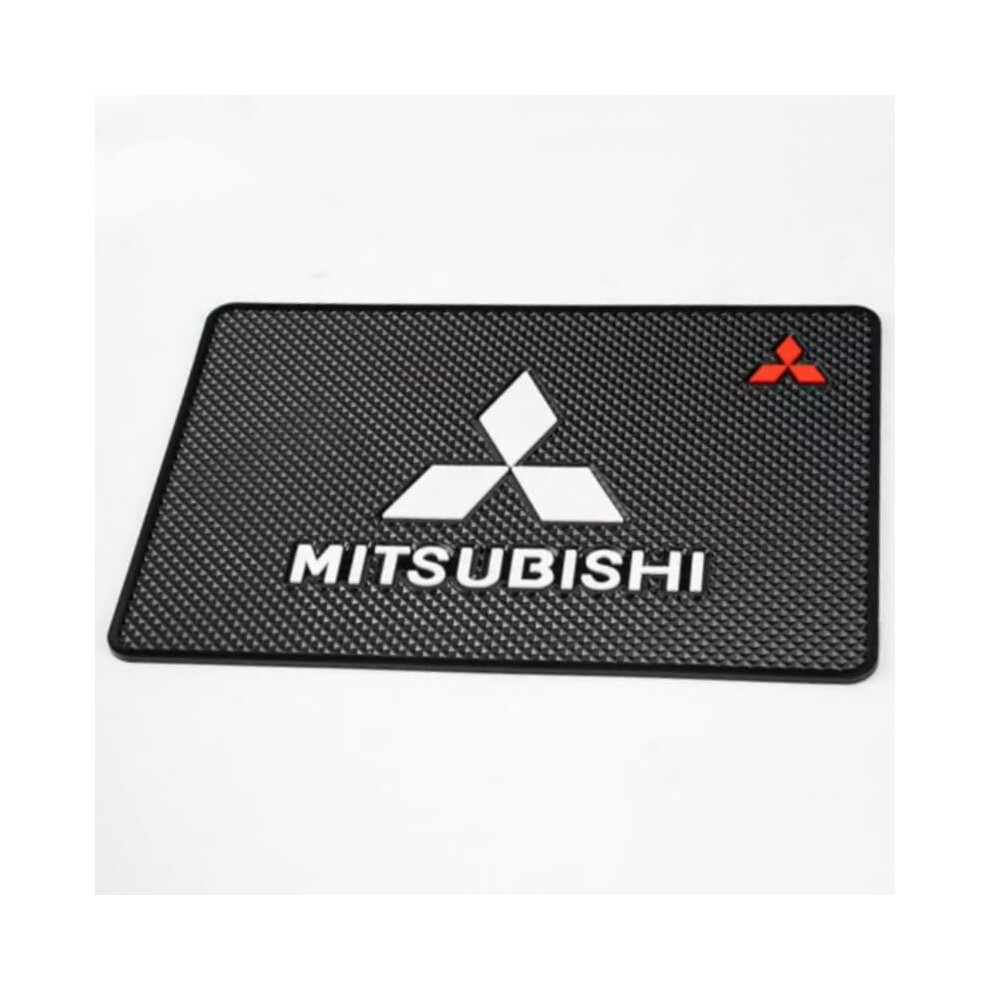 Car Dashboard Anti-Slip Mat For Mitsubishi Triton Club Cab Chassis 2019-2023, Non-Slip Dash Cover Vehicle Accessory 6447073893292