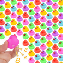 Sada 90 kusu mini gumovch kacenek Mini barevn hracka do vany s gumovmi kachnickami pro deti Plovk a pskn Tiny Ducks Sada hracek na bazn pro d
