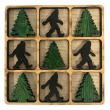 Gadgets Tic Tac Toe 10 Wood Pieces Plus Board Game Pine Trees and Bigfoot