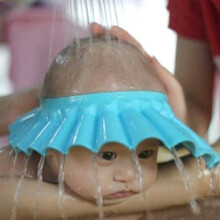 Soft Baby Bathtub Visor Shampoo Shower Cap Adjustable Ear Eye Protection for Toddler Kids 1 Piece