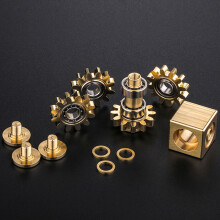 Juguete antiestrés cubo de latón 32x32x22 mm cobre