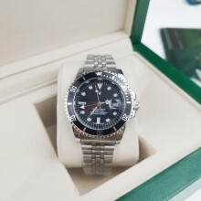 (Four-hand Submariner, five-bead silver strap, black Submariner) Coke ring Black basket ring Submariner Water Ghost solid steel band luminous quartz watch