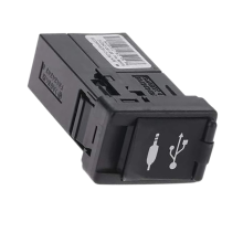 86190-0R010 Υποδοχή προσαρμογέα θύρας AUX USB για