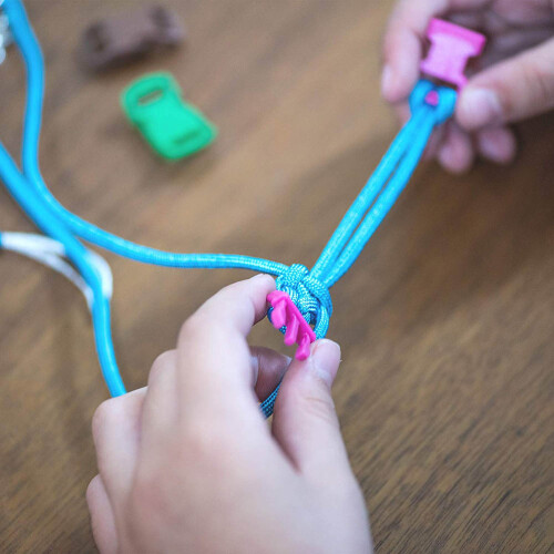 DIY Paracord Bracelet Making Set with Bracelet 2