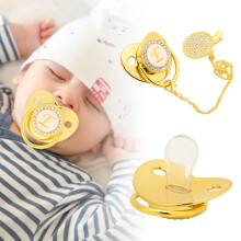 Sicherer goldener Schnuller mit Clips & 26 Initialen für Babys 6-18 Monate