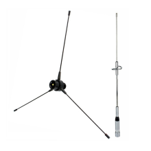 2 Set di accessori elettronici: 1 antenna UHF-F 10-1300 MHz e 1 doppia banda UHF / VHF 144/430 MHz 2.15