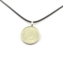 Pedras e Minerais. Colar moeda Iugoslávia 10 dinars Corda preta.