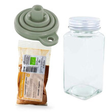 Maustejauhepullo + suppilo + cayennepippuri 40 g