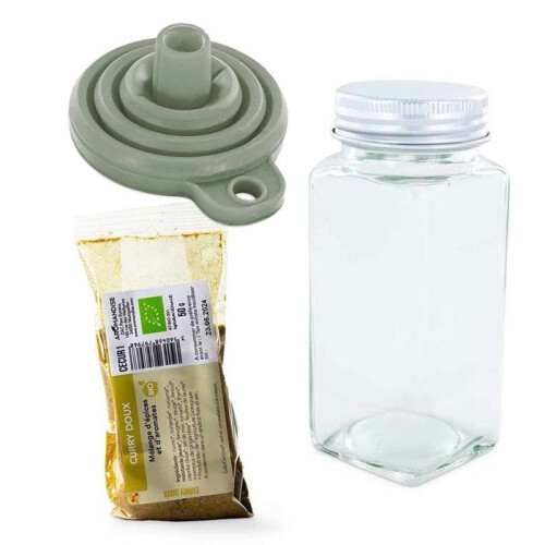 Maustejauhepullo + suppilo + mieto curry 50 g