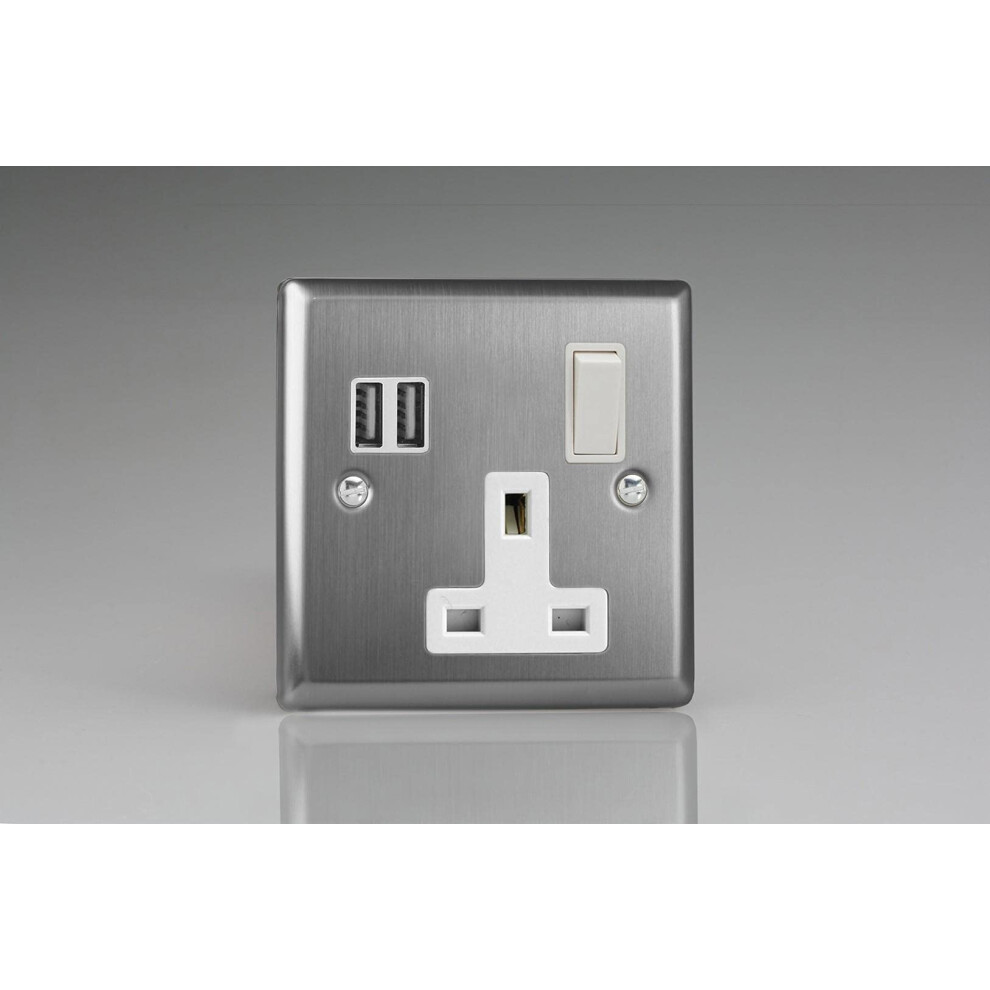 Varilight 1-Gang 13A Switched Socket + 2 5V Dc 3400Ma Usb Charging Port 5021575019018