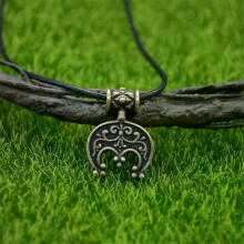 PARK (placcato in bronzo antico) Collana con ciondolo a forma di luna crescente con simbolo slavo della