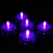 (P)Set mit 12 tauchfähigen LED-Lichtern: Wasserdichte, flammenlose Teelichter für Teiche und Feiern