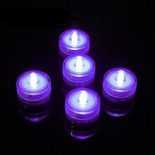 (H)Set mit 12 tauchfähigen LED-Lichtern: Wasserdichte, flammenlose Teelichter für Teiche und Feiern