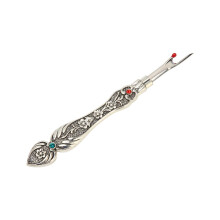 Seam Ripper Vintage Daffodil Pattern Premium Zinc Alloy Steel Antique Thread Remover for Sewing Crafts and DIY Projects