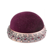 Sewing Pin Cushion with Metal Base, Creative Craft Needle Holder, Anti-Drop Design for Sewing Projects