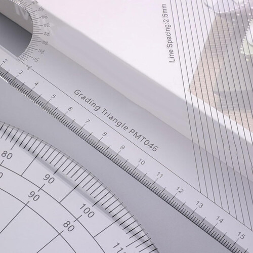 Multifunctional Plastic Quilt Ruler for Precision Cutting, Patchwork and Crafting, 12 Inch, Durable Design 2