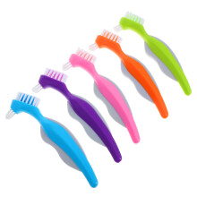 5-Piece Travel-Friendly Denture Brush Set for Seniors, Soft and Gentle Oral Care for Dentures, Portable Design