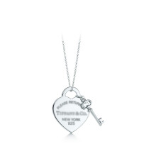 (Platinum key necklace) 2025 New high-end heart-shaped key necklace, fashionable enamel heart-shaped pendant accessory