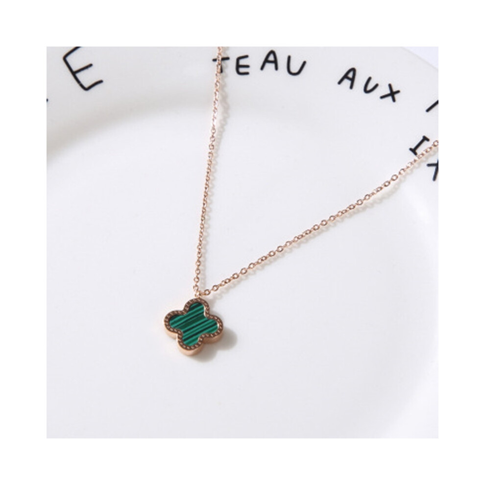 (Green And Black Double-Sided) Titanium Steel 18K Rose Gold Four-Leaf Clover Necklace, Women Often Wear Double-Sided Black Agate Collarbone Chain, A P Green,Black,Gold