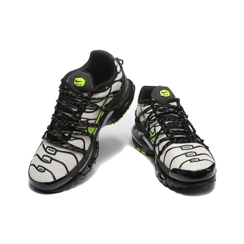 (EUR45) Air Max Plus Utility Fluorescent Green 2