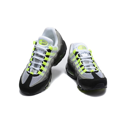 (EUR46) Air Max 95 UNDEFEATED Green (2025) 2