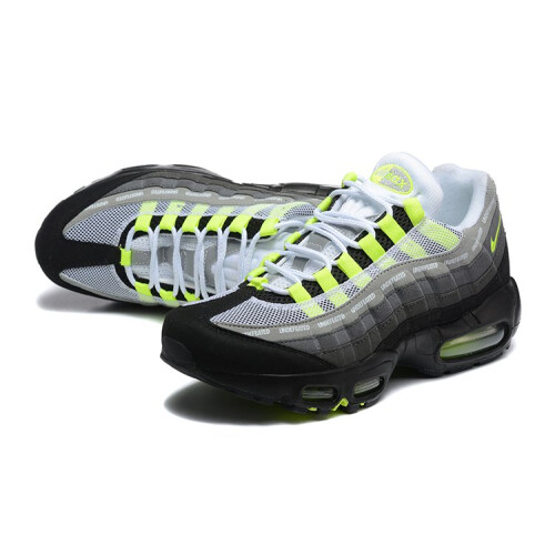 (EUR46) Air Max 95 UNDEFEATED Green (2025) 1