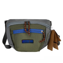 (Green)Borsa a tracolla singola ricamata lettera Patagonia tinta unita outdoor