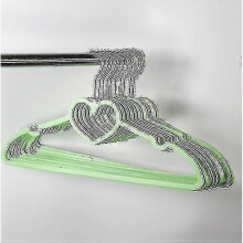 (style 2, green) 20 Pcs Heart Hangers Clothing Hangers Ideal For Everyday Standard Use