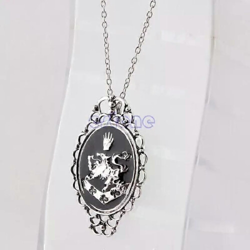 Collier avec pendentif Twilight Rosalie Cullen Family 2