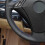 (Vit tråd) DIY svart PU konstläder wrap Handsömnad Bilrattskydd för BMW E60 4