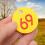 50Pcs Red & Yellow Beehive ABS Round Numbered Tags, 3.6cm 5