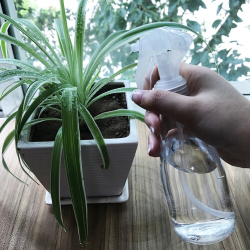 4Pcs Plastic Water Sprayer Bottles White Multi-Use Gardening Spray 2