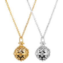 2 sneeuwvlok hangers met holle ruimte , incl. ketting en lavasteen
