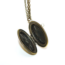 Bronze Pocket Necklace Vintage Jewelry Photo Pendant Charm Locket