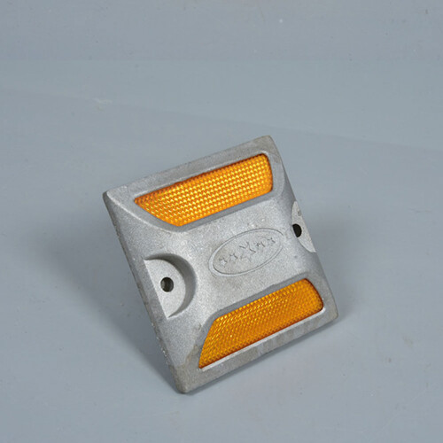 Worgeous  4 Pcs Led Reflector Guardrail Reflective Road Studs 2