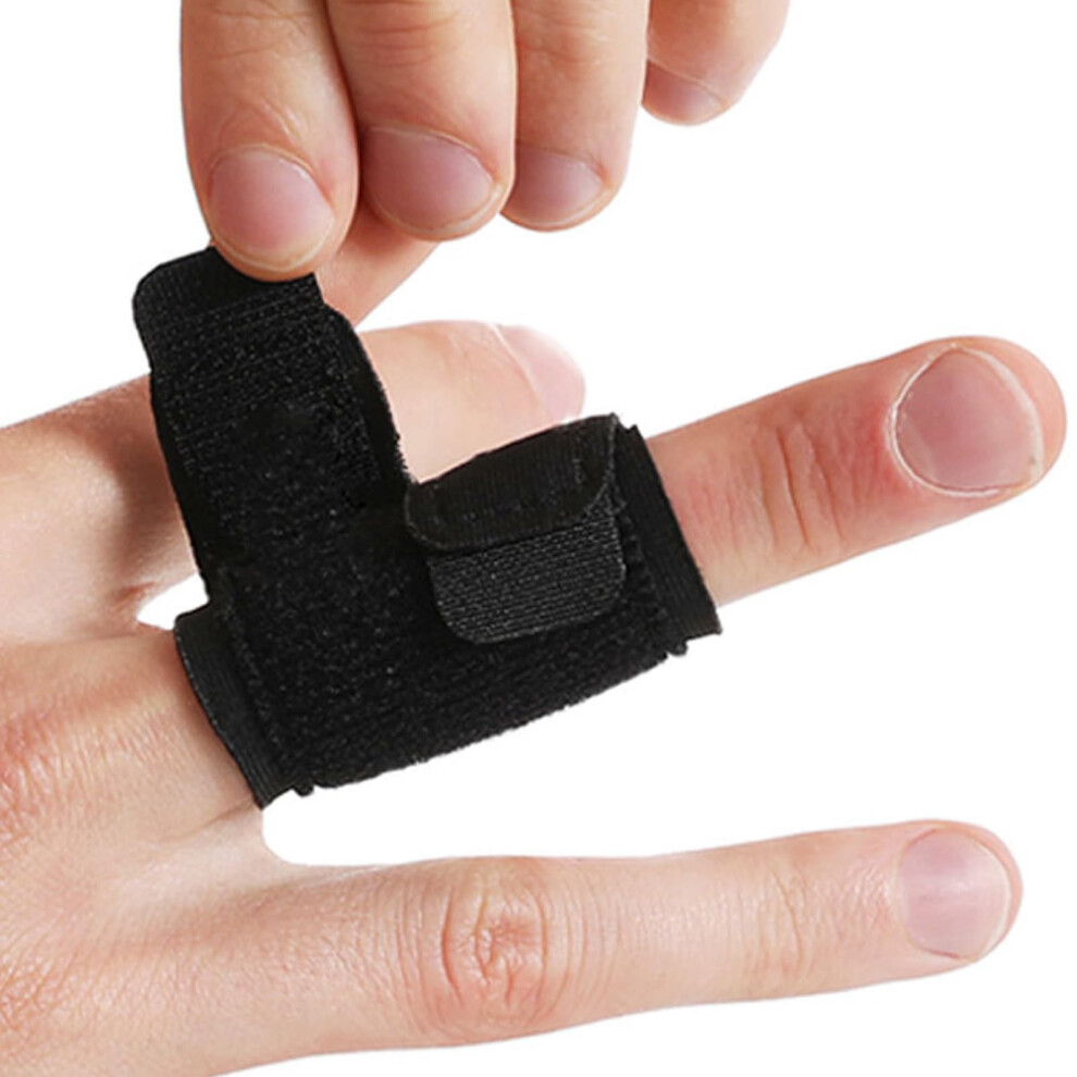Adjustable Finger Joint Splints for Injury Prevention, Breathable Nylon Sports Guards for Basketball and Volleyball, Medium Size