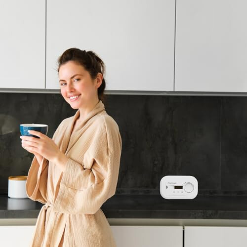 Fireangel Fireangel FA6812 Digital Carbon Monoxide Detector with Lcd Screen 1