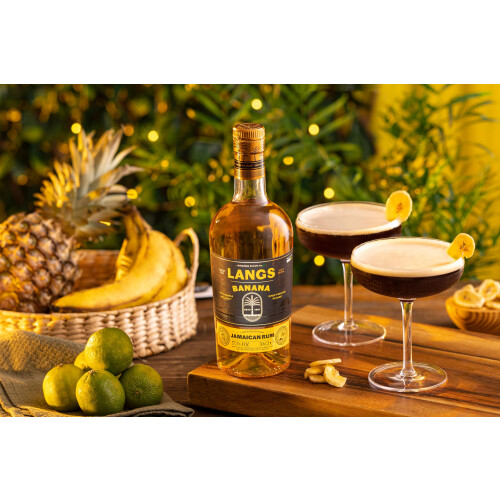 Langs Banana Flavoured Rum 70cl 2