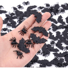 WHXGQ 500 stuks plastic vleermuizen spinnen Halloween mini-vleermuizen en nep-spinnen voor decoraties griezelig eng grapspeelgoed Plastic Insec-s