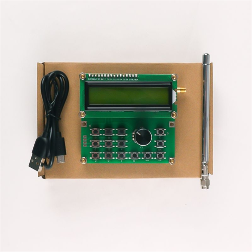 Γεννήτρια σήματος RF DC 4.5V-5.5V 35MHz-4400MHz Πηγή σήματος ADF4351 2