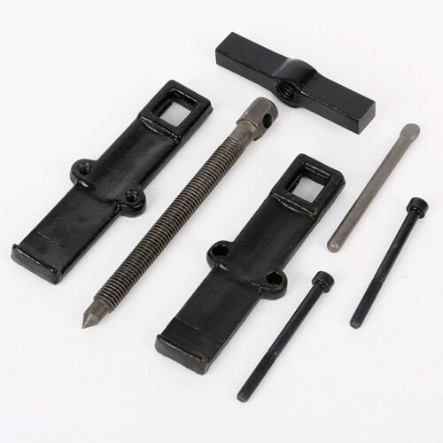 Efficient Two Jaws Gear Puller for Workshop Repairs, Black, Compatible with Bearings and Automotive Applications