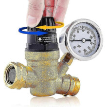 RV Water Pressure Regulator Valve, Adjustable Water Pressure Reducer with Gauge