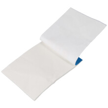 1 livreto com 50 unidades de papel de limpeza branco macio de 10 cm x 7,5 cm