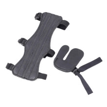 Archery Arm Guard and Finger Protector Set, Adjustable Breathable PU Material for Traditional Bow Use, Portable Design
