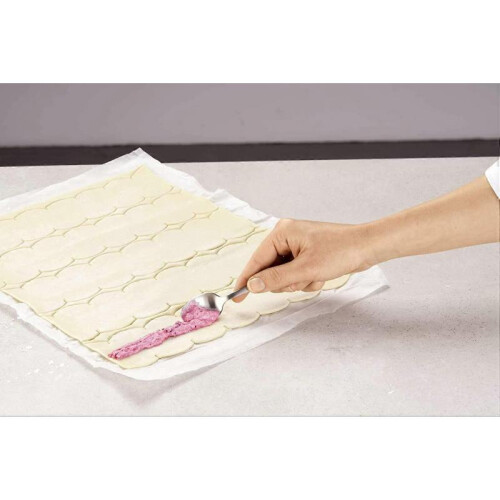 Rolling Pin Roller for Making Breadsticks, Aperitif Sticks and Homemade Appetizers (Pink) 2