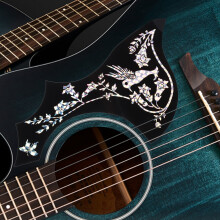 Universelle schwarze Blumen-Vogel-Gitarren-Pickguard-Aufkleber, einfache Installation