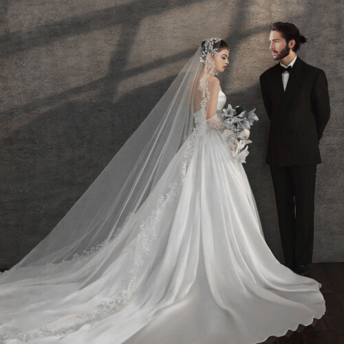 Elegant Wedding Bride Veil with Hair Comb Single Layer Flower 1