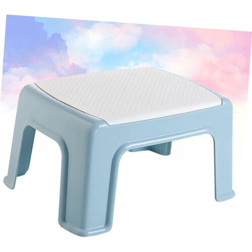 Small Plastic Stool Lightweight Footstool Compact Design Shock Resistant Bath Step Stool with Strong Load Bearing Capacity 2