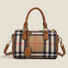 European and American fashion Boston bag 2025 spring and summer new popular classic plaid small bag, textured single-shoulder crossbody bag