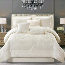 (Lucy Cream, Super King) "7-Piece Jacquard Quilted Bedspread Set with Floral Pattern, Comforter, and Coordinating Cushions for Stylish Bedroom Decor"